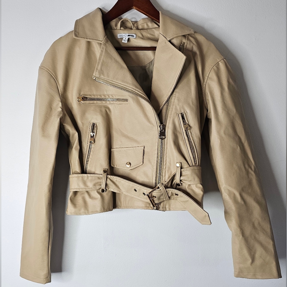 Fashion Nova Faux Leather Cream Jacket Small